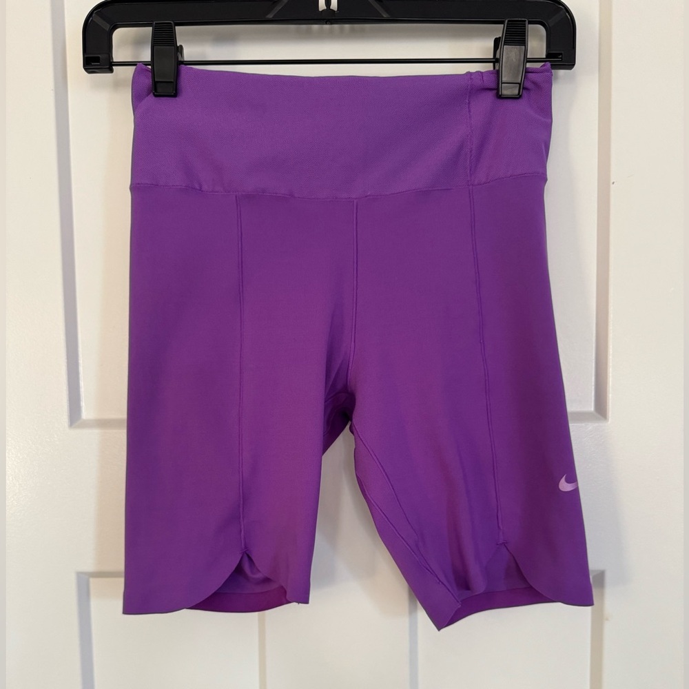 Women's Nike One Luxe Icon Clash 7" Dri-Fit Training Shorts Purple Small